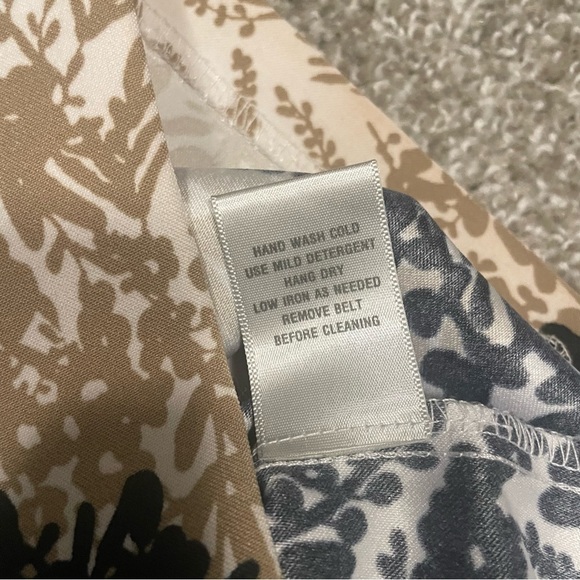 Discover Dress Barn Elegance: Classic Fit & Flare Dress - Picture 12 of 13